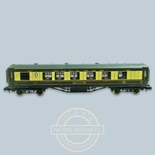 Load image into Gallery viewer, Graham Farish - 0646 - Pullman - Dining Car - N Gauge