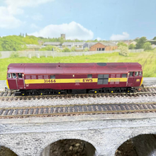 Load image into Gallery viewer, Class 31 - 31466 - With Lights - EWS Maroon Livery - Locomotive - OO Gauge - DCC Fitted