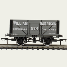 Load image into Gallery viewer, Bachmann Branchline - 37-163 - 8 Plank End Door Wagon - William Harrison Livery - No.674 - OO Gauge