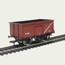Load image into Gallery viewer, Bachmann - Branchline - 37-376 - 16 Ton Pressed End Door Steel Mineral Wagon - 33011 - BR Bauxite Livery - OO Gauge