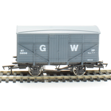 Load image into Gallery viewer, Dapol - 4F-015-005 - Fruit Mex Van - GWR Livery - 38198 - OO Gauge