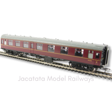 Load image into Gallery viewer, Bachmann - 39-126E - Mk1 - RCK Composite Corridor - First Class Coach - W16198 - BR Maroon Livery - OO Gauge