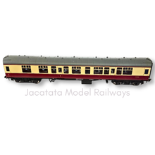Load image into Gallery viewer, Bachmann - 39-127D - Mk1 CK - Corridor Coach - BR Crimson & Cream - M15181 - OO Gauge