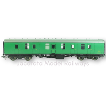 Load image into Gallery viewer, Bachmann - 39-178A - BR Mk1 - BG Full Brake Coach - S81292 - SR Green Livery - OO Gauge