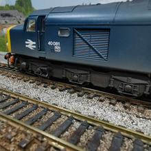 Load image into Gallery viewer, Bachmann - Class 40 Diesel Locomotive - Weathered BR Blue - Indicator Discs - No. 40081 - OO Gauge - Analogue