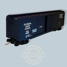 Load image into Gallery viewer, MTL - Micro Trains - 33080 - 50 Foot Standard Box Car - with Plug Door and Sliding Door - Florida East Coast Livery - 5002 - N Gauge