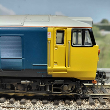 Load image into Gallery viewer, Hornby - Class 50 - BR Co-co Diesel/Electric Locomotive - Ark Royal - Numbered 50 035 - OO Gauge - Analogue