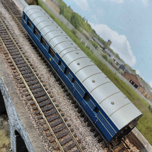 Load image into Gallery viewer, R4218 Hornby LMS Coronation Scot Brake 1st Class Coach - 5052 - LMS Garter Blue - OO Gauge