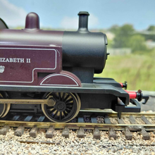 Load image into Gallery viewer, Hornby Collector Club Loco 2012 - R 3091 - Named Queen Elizabeth II - Numbered 60 - OO Gauge - Analogue