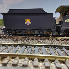 Load image into Gallery viewer, Bachmann Locomotive - 31-004 ex GCR Robinson - BR Black - Early Crest - No. 63598 - 00 Gauge - DCC Ready