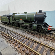 Load image into Gallery viewer, Hornby Railroad SR 4-4-0 Schools Class - 'Dover' - OO Gauge - DCC Ready