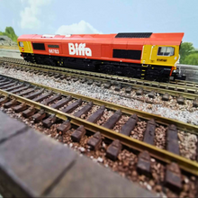 Load image into Gallery viewer, Dapol N Gauge Class 66 GBRf 'The Flying Dustman' Locomotive in Biffa Livery