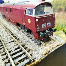 Load image into Gallery viewer, OO Gauge Heljan Class 52 in BR Maroon 'Western King' Locomotive - No. D1039 - Analogue