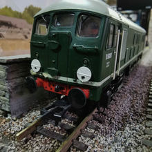 Load image into Gallery viewer, '00' Gauge Bachmann Class 24 in BR Green. (Analogue)