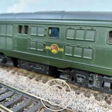 Load image into Gallery viewer, Hornby - R338 - Class 29 - Diesel Locomotive - BR Green - D6103 - OO Gauge - DCC Ready