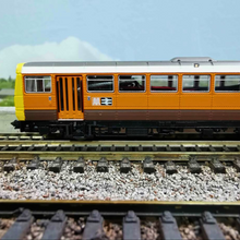 Load image into Gallery viewer, Dapol N Gauge Class 142 Locomotives Numbered 55542 & 55592