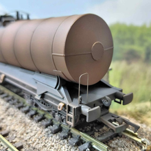 Load image into Gallery viewer, Dapol - 4F-027-019 I - CA - Silver Bullet - Bogie Tank Wagon - Ermewa Livery - 33 87 7898 024 7 - Weathered - OO Gauge