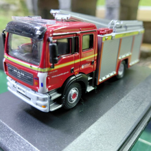 Load image into Gallery viewer, Oxford Diecast - MAN - Avon Fire & Rescue Engine - 1:76 Scale