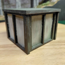 Load image into Gallery viewer, Lineside Hut - O Gauge