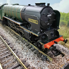 Load image into Gallery viewer, Bachmann Class A1 4-6-2 60130 - Kestrel - in BR Green - Locomotive - O0 Gauge - Analogue
