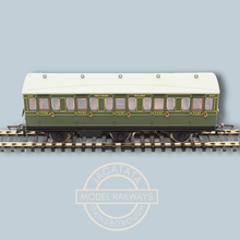 Load image into Gallery viewer, Hornby - R40132 - Southern Railway - 6 Wheel - 3rd Class Coach - With Internal Lights - With Figures - No.1908 - SR Olive Green - OO Gauge