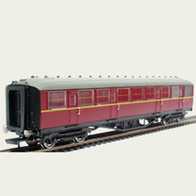Load image into Gallery viewer, Hornby - R4262A - BR - 61ft 6in Corridor 3rd Class Coach - BR Maroon - E12699E - OO Gauge