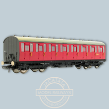 Load image into Gallery viewer, Hornby - R4520 - BR Gresley Suburban - 3rd Class Coach - E82326E - BR Crimson - OO Gauge