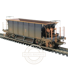 Load image into Gallery viewer, Hornby - R6287E - Transrail YGB Seacow - Weathered - Hopper Wagon - DB980056 - OO Gauge