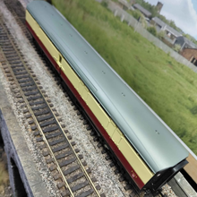 Load image into Gallery viewer, Bachmann - Thompson BG Coach - Full Brake - BR Crimson & Cream - OO Gauge