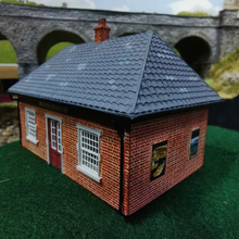 Load image into Gallery viewer, Hornby Hobbies Ltd - 2010 - Waiting Room - OO Gauge