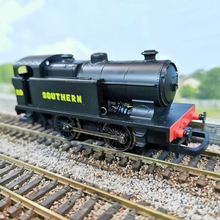 Load image into Gallery viewer, Hornby 00 Gauge R2264 Southern 0-4-0T Industrial Steam Locomotive &quot;9&quot;

