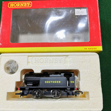 Load image into Gallery viewer, Hornby 00 Gauge R2264 Southern 0-4-0T Industrial Steam Locomotive &quot;9&quot;
