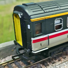 Load image into Gallery viewer, Lima - Intercity - Pullman Coach - John Lennon - No.11076 - OO Gauge
