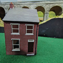 Load image into Gallery viewer, Horny Hobbies - 2007 - Red Bricked House - OO Gauge
