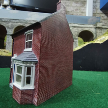 Load image into Gallery viewer, Horny Hobbies - 2007 - Red Bricked House - OO Gauge
