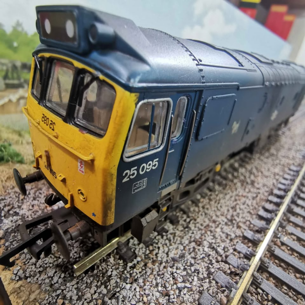 Bachmann Class 25/3 in BR Blue Livery (Digital Sound) - No. 25 095 - OO Gauge