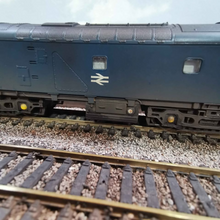Load image into Gallery viewer, Bachmann Class 25/3 in BR Blue Livery (Digital Sound) - No. 25 095 - OO Gauge
