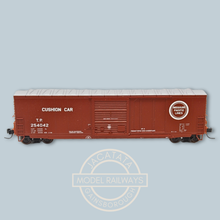 Load image into Gallery viewer, Atlas - 45041 - 50 Foot Precision Design Box Car - Texas &amp; Pacific - Missouri Pacific Lines - 254042 - N Gauge
