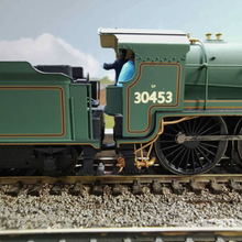 Load image into Gallery viewer, Hornby BR 4-6-0 Class N15 Locomotive - Renumbered and Re-named - No. 30453 - DCC Ready - OO Gauge
