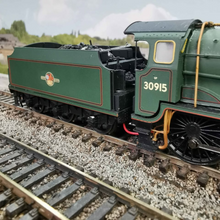 Load image into Gallery viewer, Hornby Schools Class 8P Locomotive - Brighton - in BR Green - No. 30915 - OO Gauge - DCC Fitted
