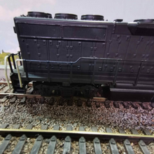 Load image into Gallery viewer, Atlas GP40 Diesel Locomotive No. 3101 - HO Gauge - Analogue
