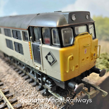 Load image into Gallery viewer, Hornby / Lima - Class 31 - Phoenix -  Rail Sector Grey Livery - Locomotive - 31160 - OO Gauge - Analogue

