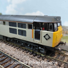 Load image into Gallery viewer, Hornby / Lima - Class 31 - Phoenix -  Rail Sector Grey Livery - Locomotive - 31160 - OO Gauge - Analogue

