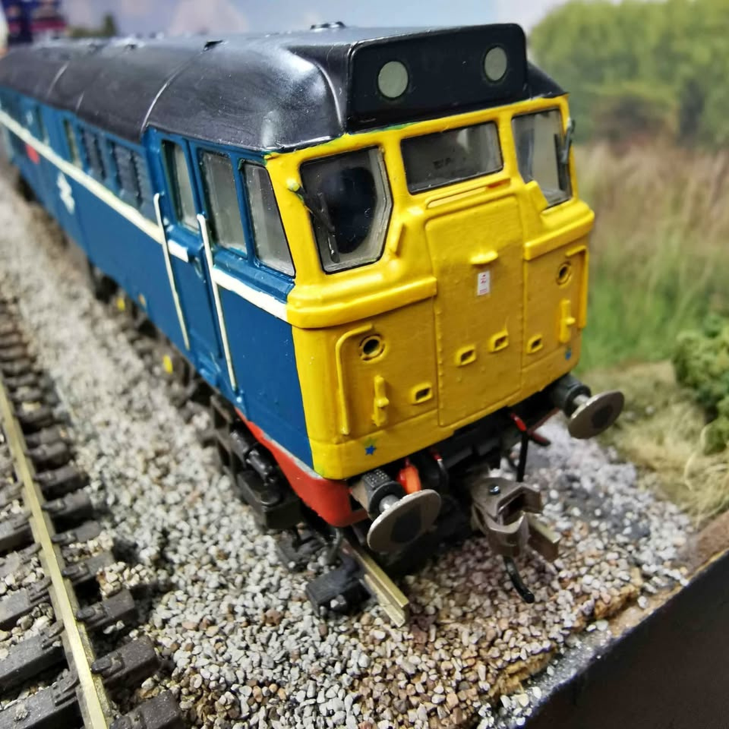 Hornby Locomotive - BR Blue/White Stripe - Class 31 - Cricklewood - No. 31309 - OO Gauge - DCC Fitted
