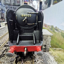 Load image into Gallery viewer, Triang Hornby-Dublo 4-6-2 S.R. West Country Locomotive - Barnstaple - No. 34005 - HO/OO Gauge
