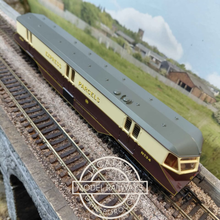 Load image into Gallery viewer, Hornby - R30384 - Railroad Plus - Enhanced Livery - GWR - Bo-Bo - No.34 - Express Parcels Railcar - Diesel Locomotive - OO Gauge - DCC Ready
