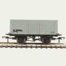 Load image into Gallery viewer, Bachmann Branchline - 37-158C  - 13T - 8 Plank Open Wagon - BR Grey Livery - 111136 - OO Gauge
