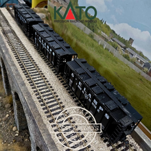 Load image into Gallery viewer, Kato - 38-0202 - Built and Completed - Rake of 3 - AC &amp; F - 70 Ton Covered Hoppers - G-E Lamps - No's. 317 &amp; 318 - HO Gauge
