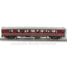 Load image into Gallery viewer, Bachmann - 39-126E - Mk1 - RCK Composite Corridor - First Class Coach - W16198 - BR Maroon Livery - OO Gauge
