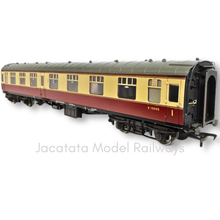 Load image into Gallery viewer, Bachmann - 39-127B - Mk1 - CK - Composite Corridor Coach - BR Crimson &amp; Cream - E15055 - OO Gauge
